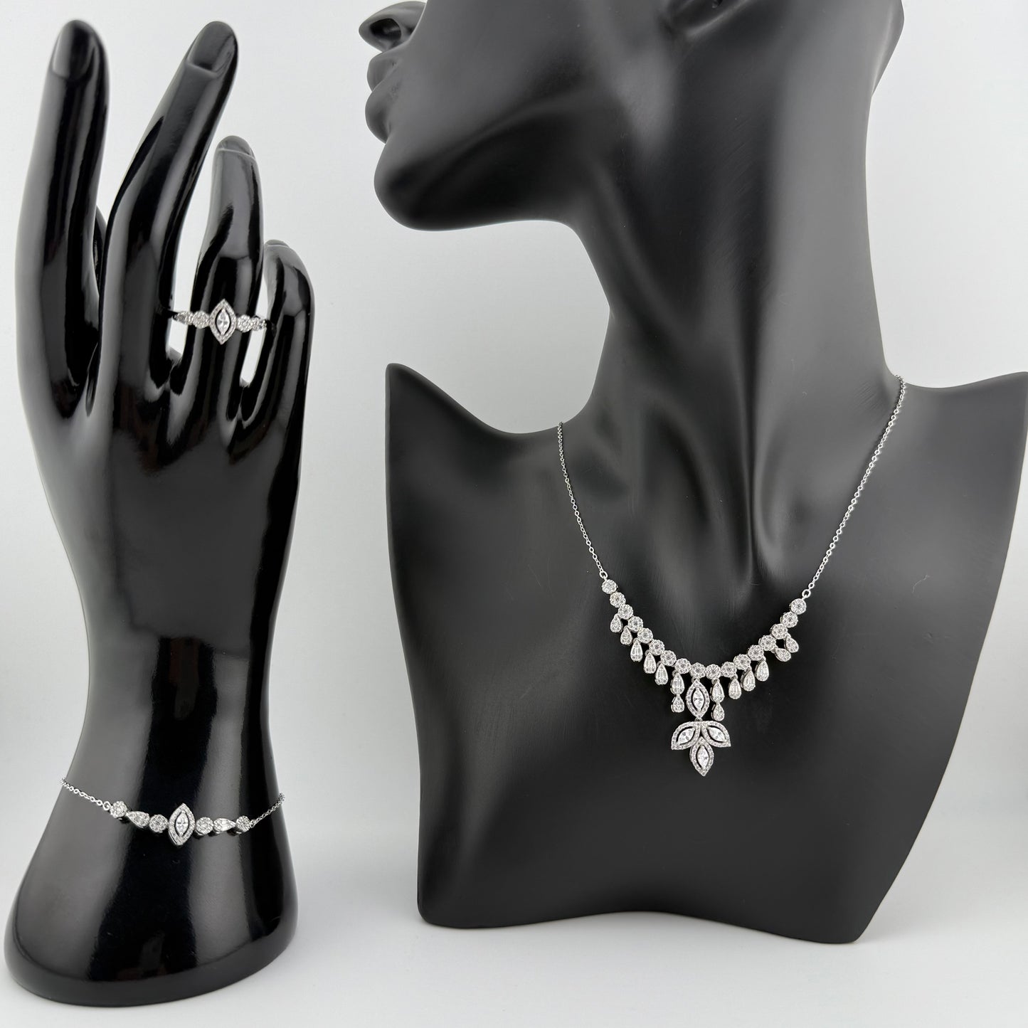 Parure serti pierres de zircon trois pièce Argent 925
