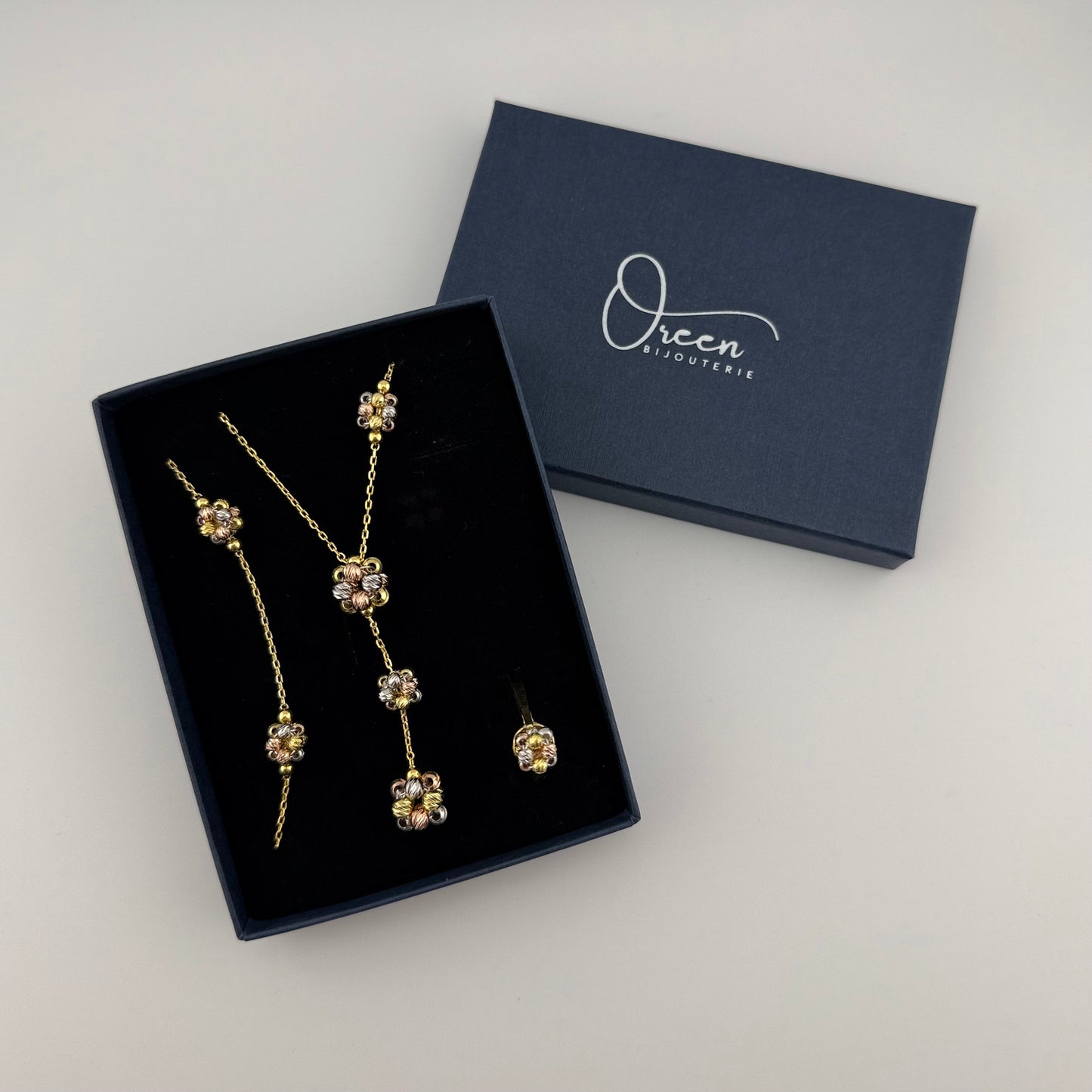 Parure fleur raffiné trois pièces en Argent 925 Doré Oreen